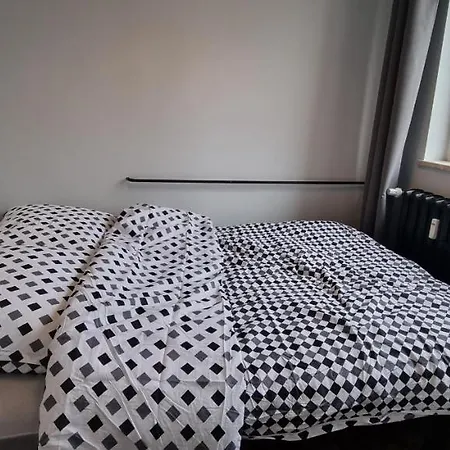 Zabcia - Przy Skm Zabianka Kolo Sopotu *