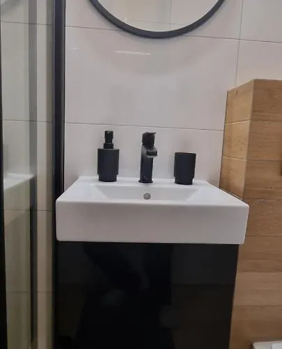 Zabcia - Przy Skm Zabianka Kolo Sopotu *